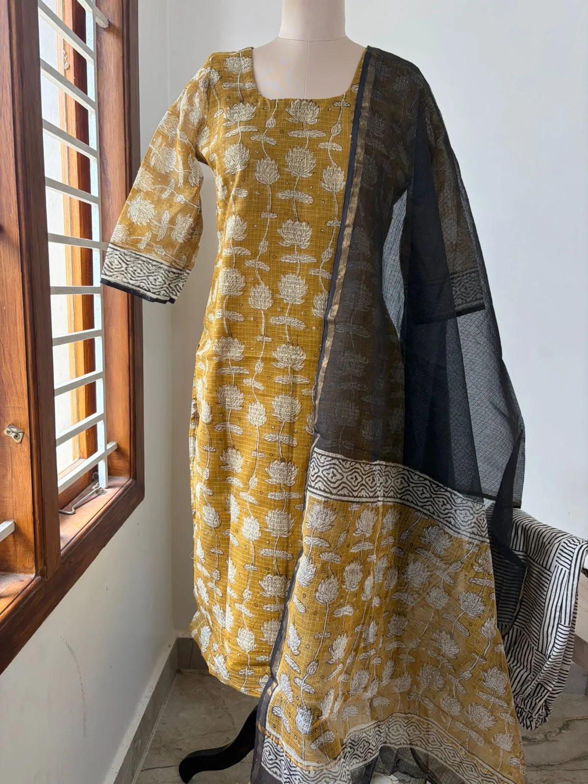 KDC-031 MUSTARD WITH BLACK KOTA SUIT