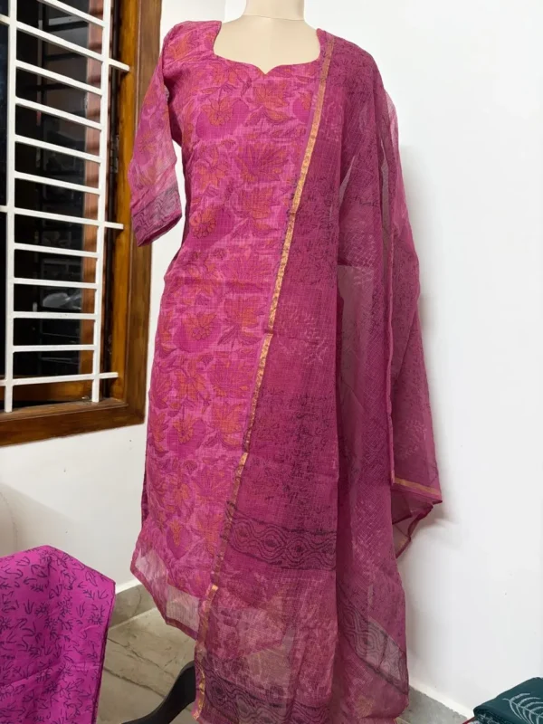 1 KDC 037 DARK PINK KOTA
