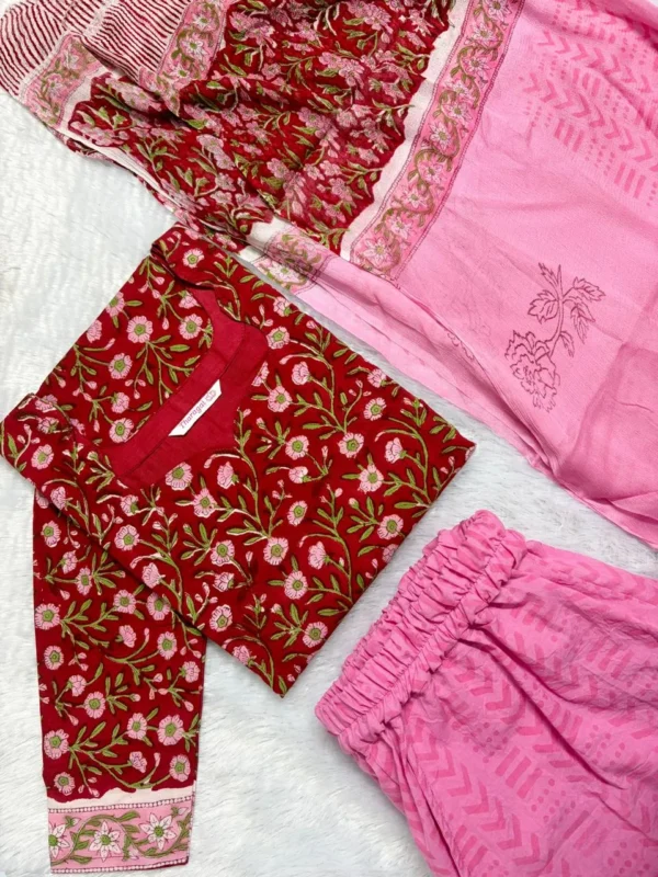 1 CFD - 003 Red and pink