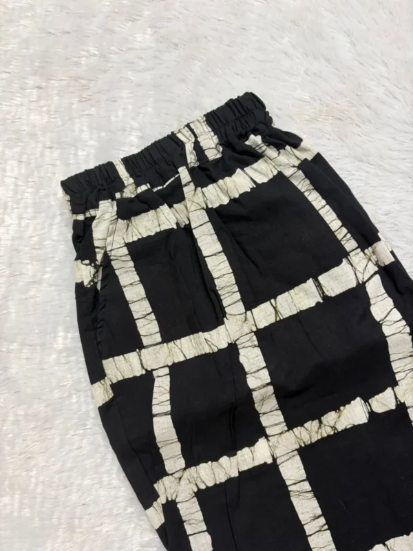 1 KDC-021 BLACK TRIANGLE KOTA SUIT