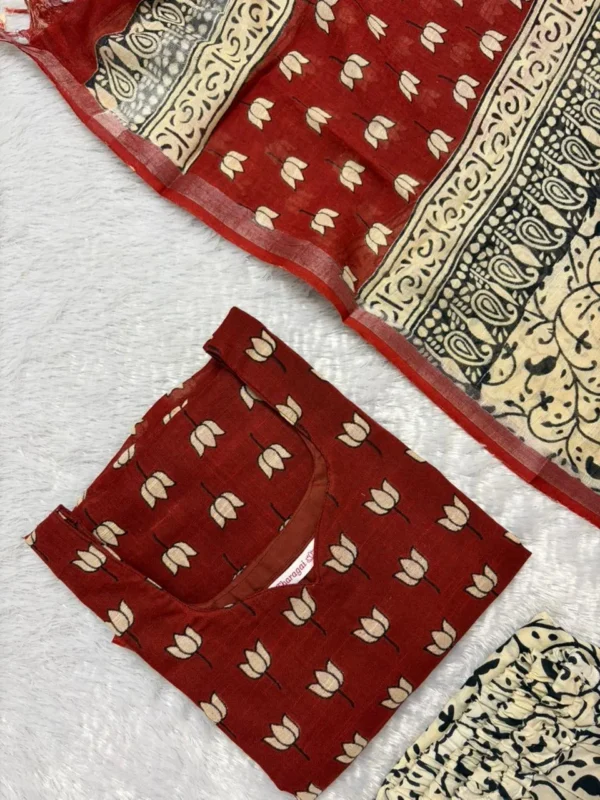 LN-009-MAROON LOTUS