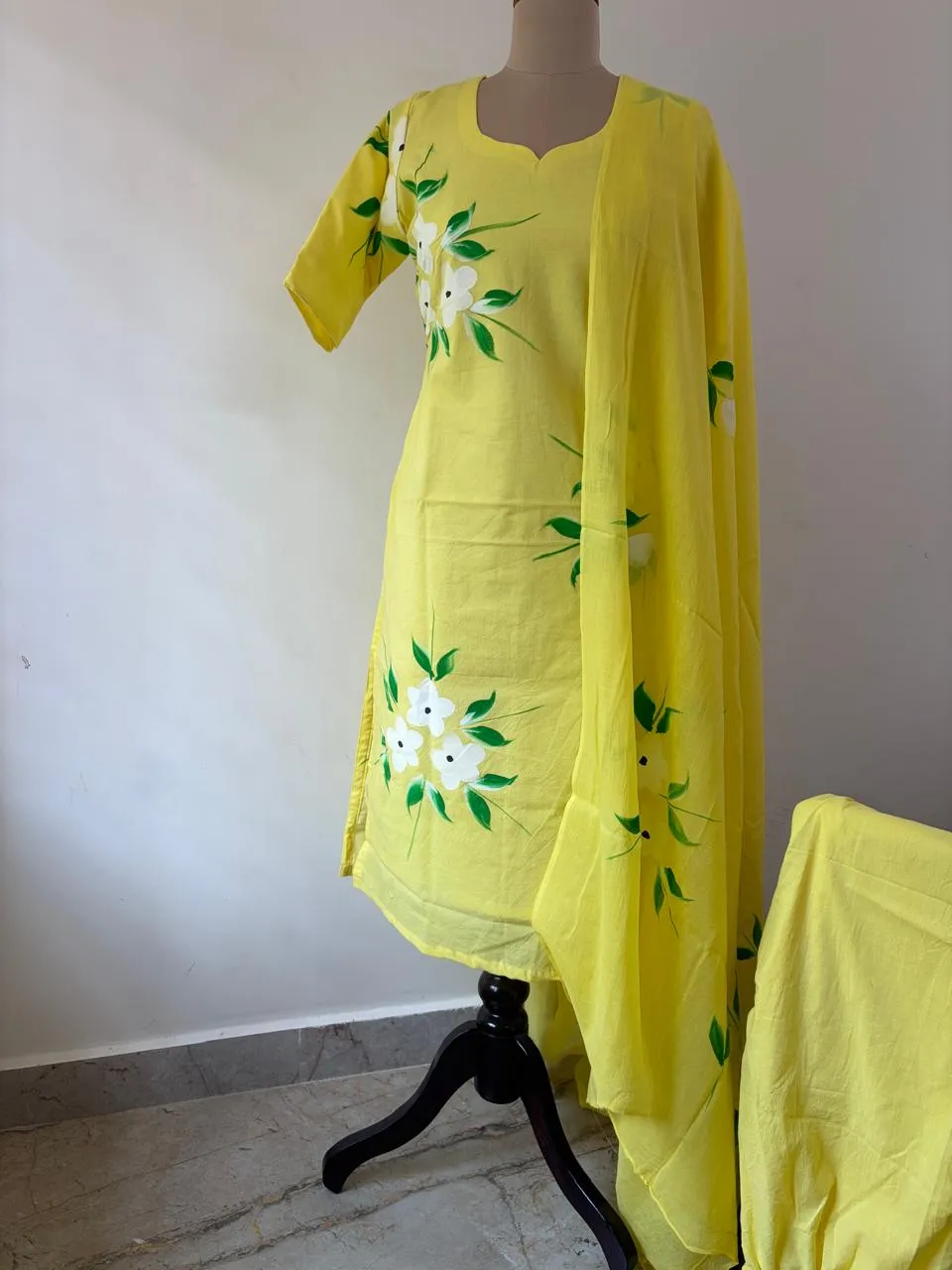 CMD-004-LEMON YELLOW HAND PAINTED
