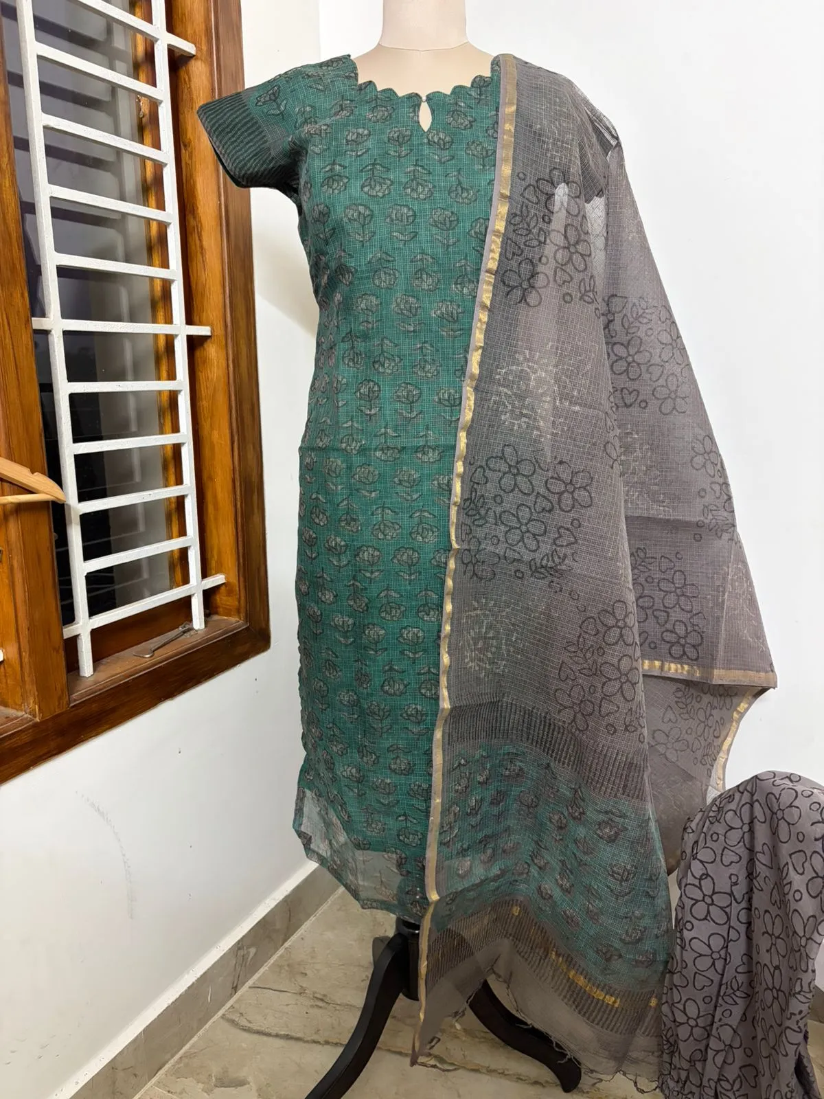 KDC005 - Grey Green