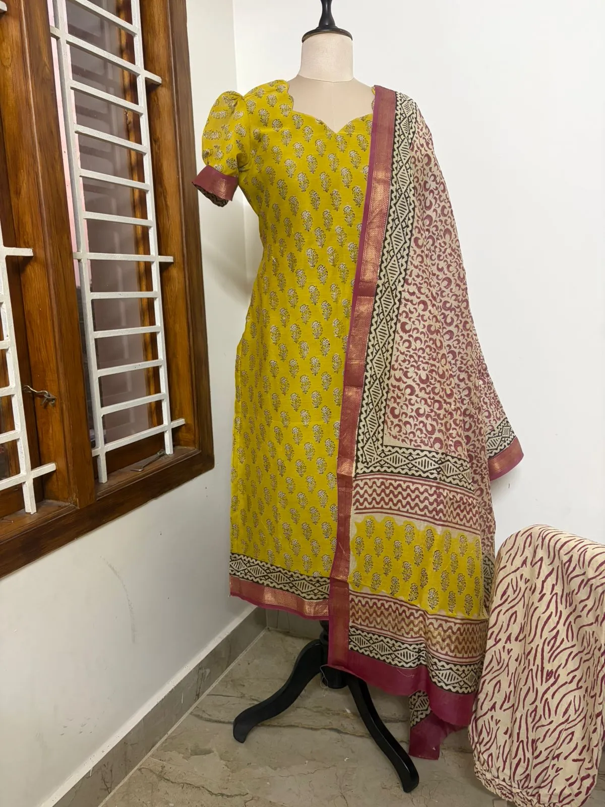 MAHE-002 yellow with pink Maheshwari silk suits
