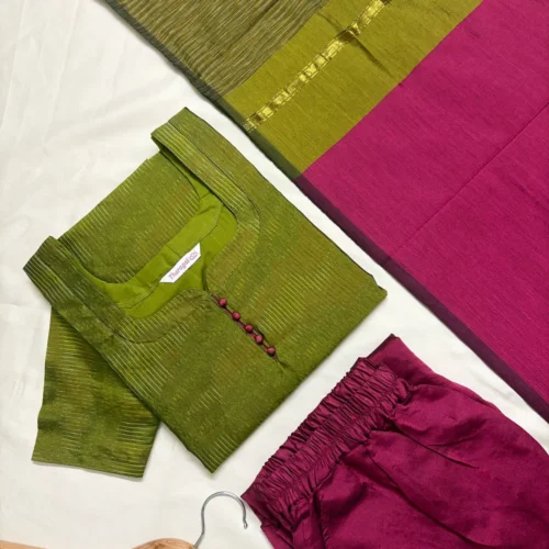 WhatsApp (19) PS 004 - Green with pinkish maroon