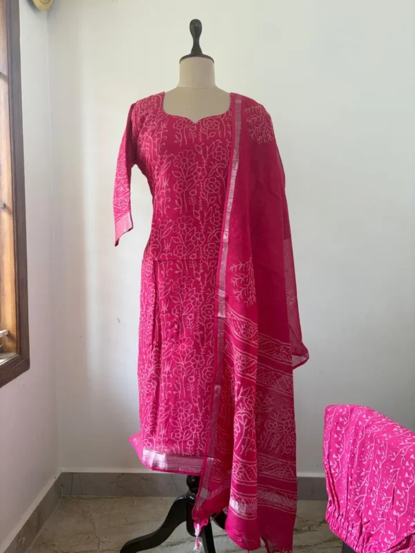 WhatsApp (21) LN007 - Pinky