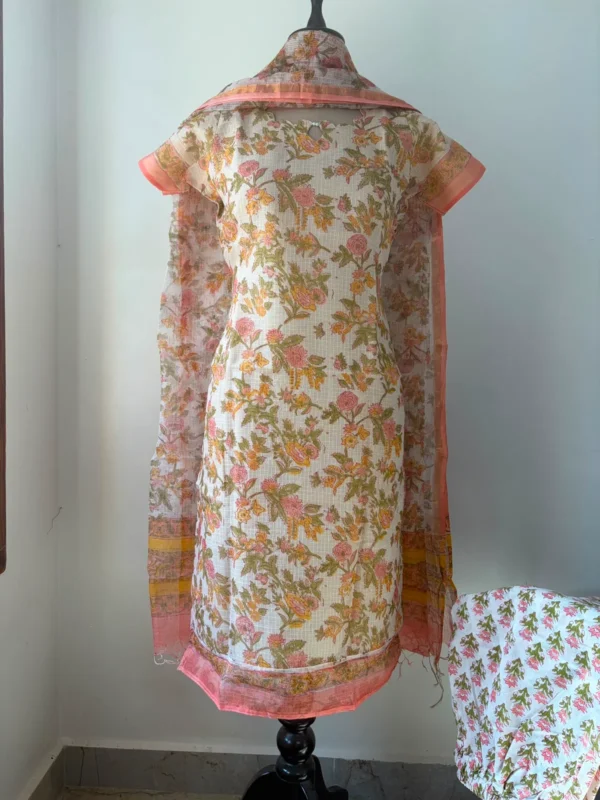 KDC 136- Peach floral